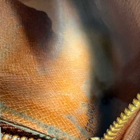 Louis Vuitton Dark Brown Monogram Clutch - Picture 12 of 13